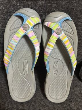 Keen Gray Sandals with Pastel Striped Straps size 5